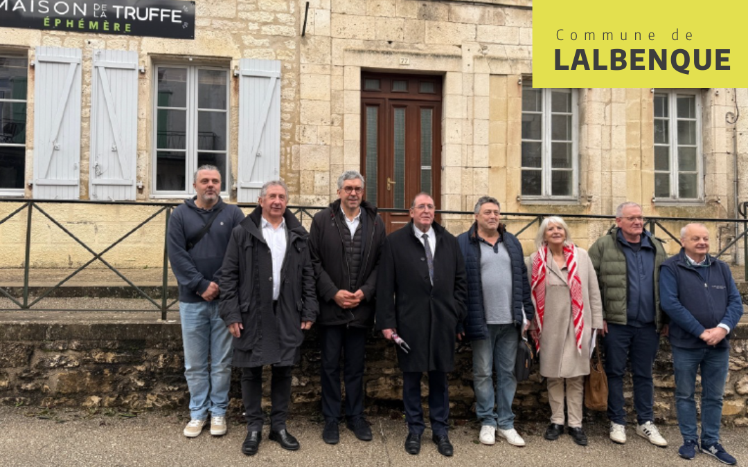 Conférence de presse à Lalbenque